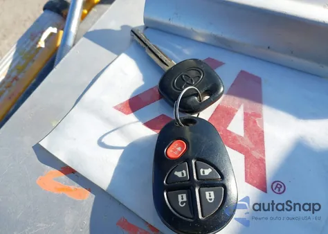 2014 Toyota Sienna Le V6 8 Passenger from USA, damaged, VIN 5TDKK3DC9ES449478